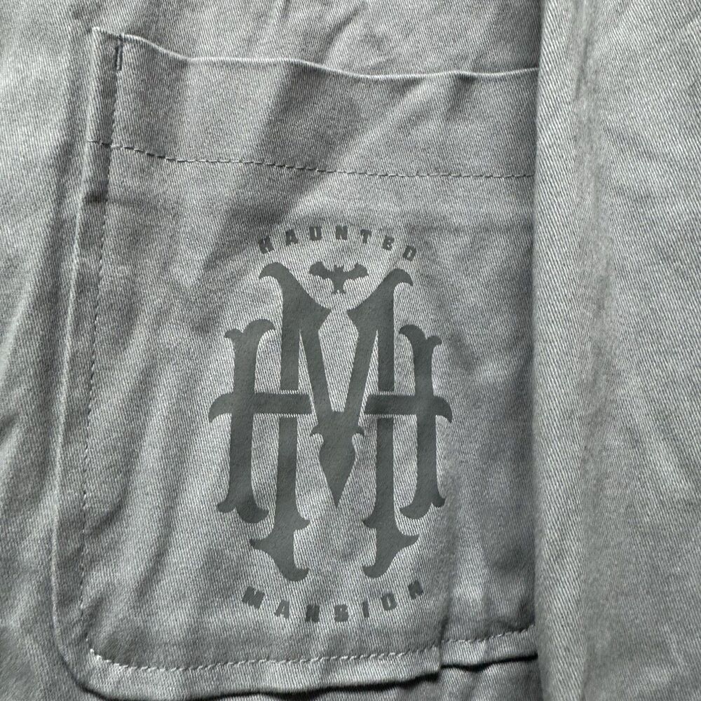 Disney‎ Shirt Jacket Adult XL Gray Haunted Mansion Madame Leota Button Up - Picture 3 of 5